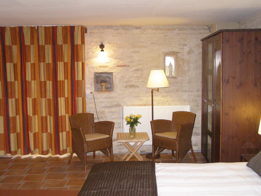 Charme Hotel La Dominotte Demigny Habitación foto