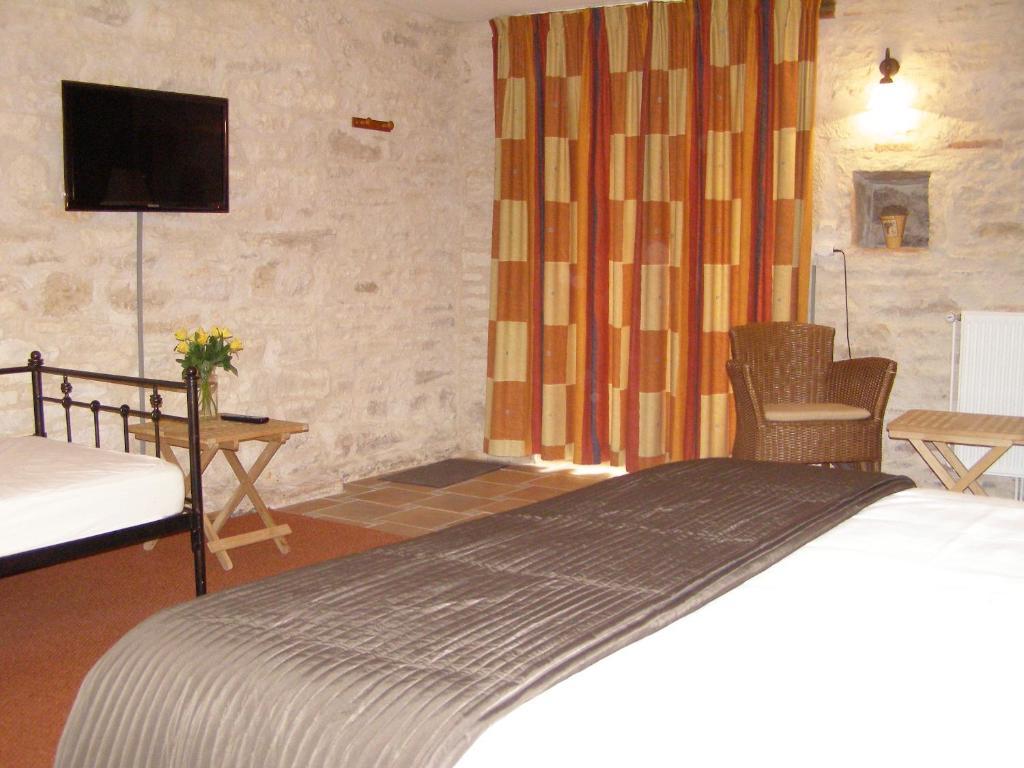 Charme Hotel La Dominotte Demigny Habitación foto